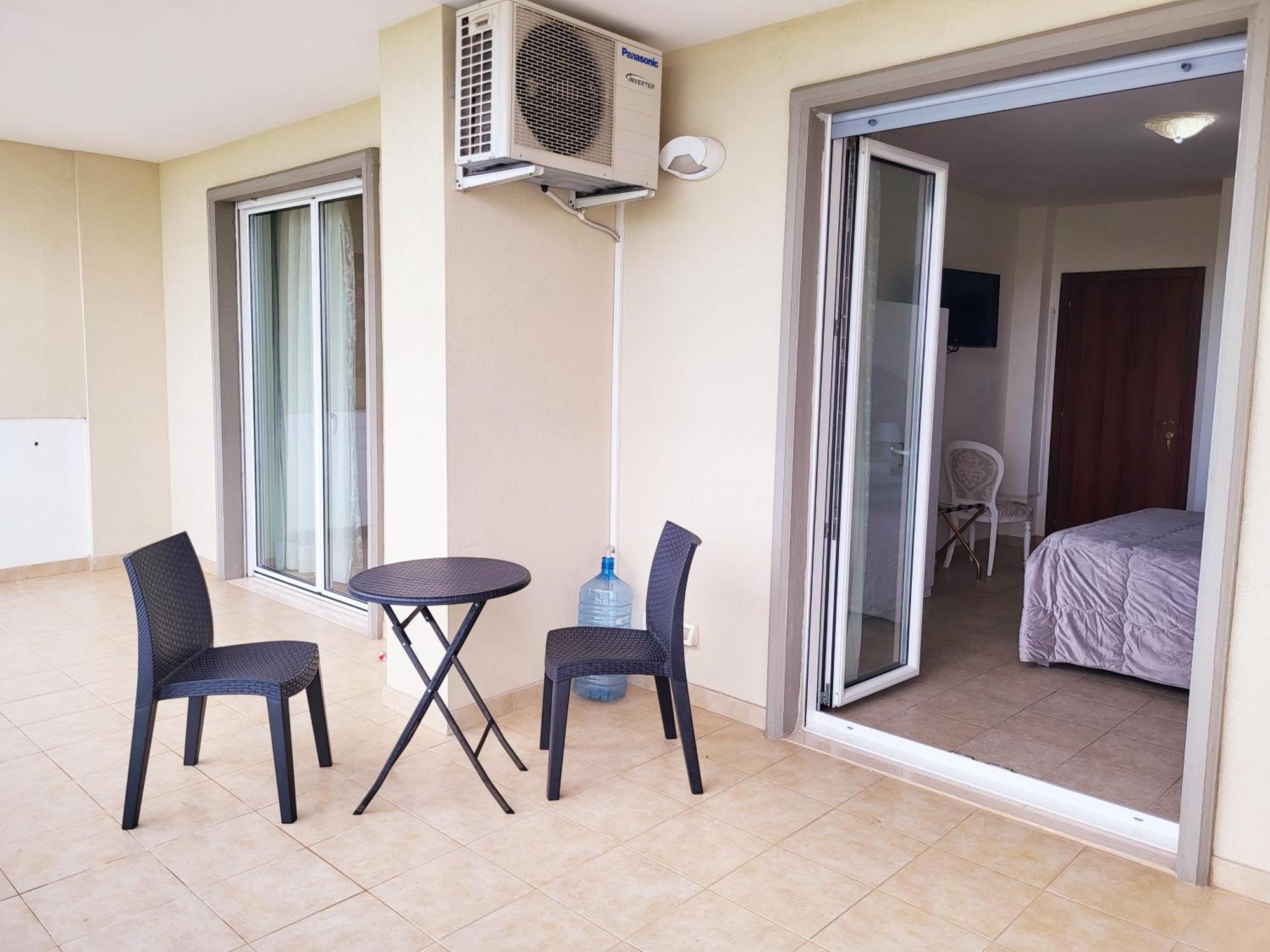 B&B Waltanna Airport Bari Exterior foto